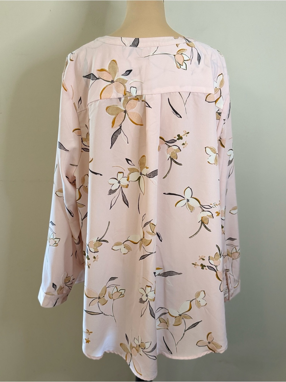 Ava & Viv pink floral tunic top V neck long sleeves Plus SZ 3X - Picture 4 of 11